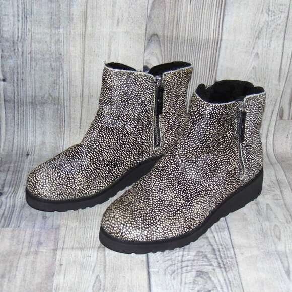 UGG Shala Genuine Calf Hair Exotic Black Dotted Booties Womens Size 7.5 - Picture 3 of 8
